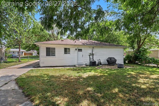 16042 Lauren Street, Taylor, MI 48180
