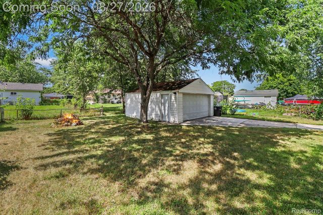16042 Lauren Street, Taylor, MI 48180