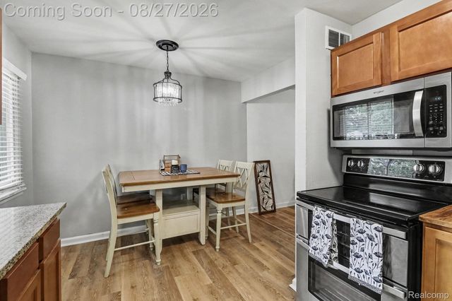 16042 Lauren Street, Taylor, MI 48180