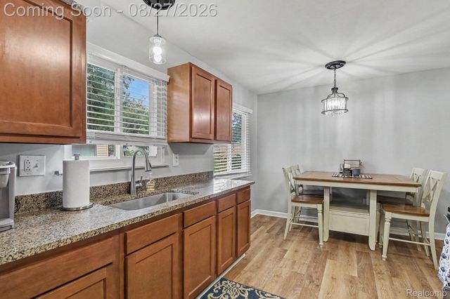16042 Lauren Street, Taylor, MI 48180