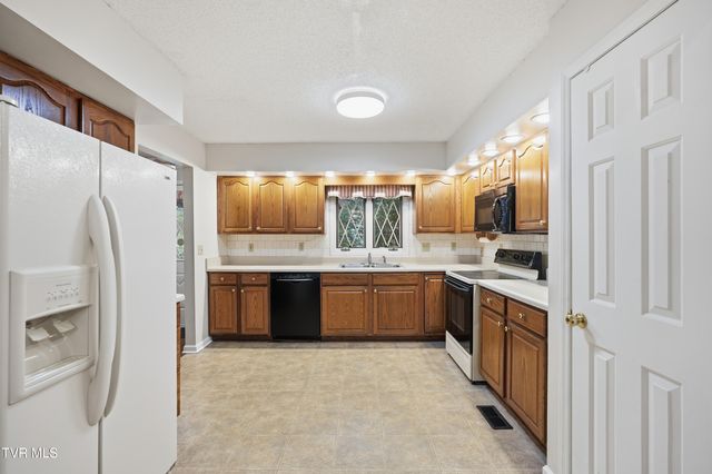 2509 East Lakeview Drive 5, Johnson City, TN 37601