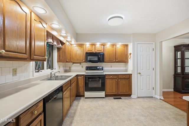 2509 East Lakeview Drive 5, Johnson City, TN 37601