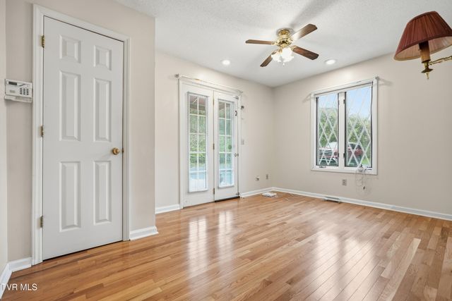 2509 East Lakeview Drive 5, Johnson City, TN 37601