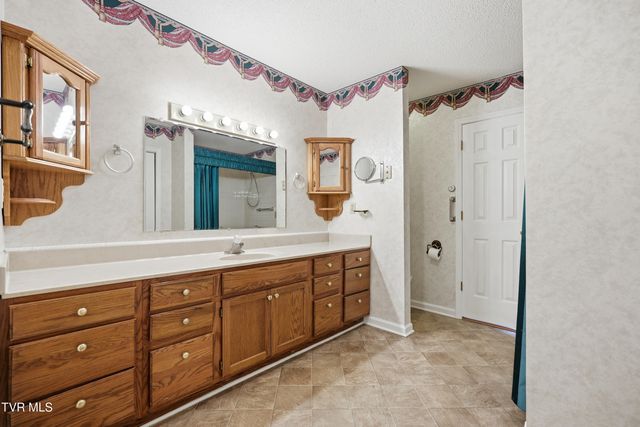 2509 East Lakeview Drive 5, Johnson City, TN 37601