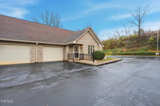 2509 East Lakeview Drive 5, Johnson City, TN 37601