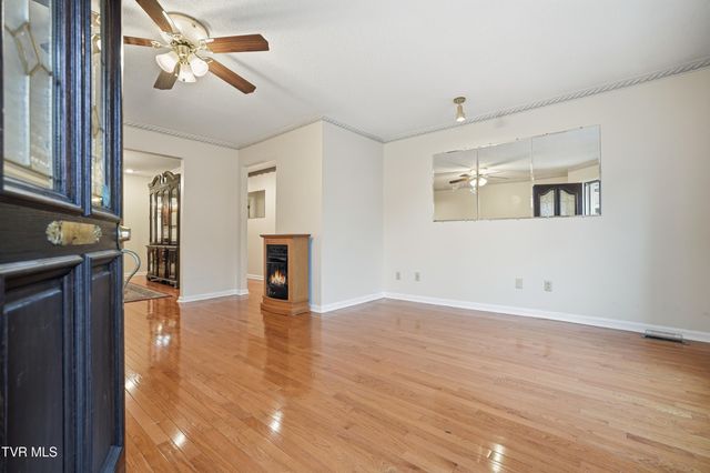 2509 East Lakeview Drive 5, Johnson City, TN 37601