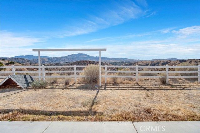 35380 Cheseboro Rd., Palmdale, CA 93552