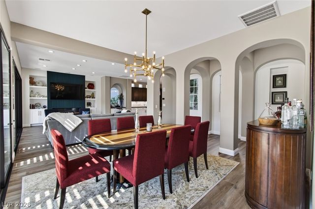 2587 Turtle Head Peak Drive, Las Vegas, NV 89135