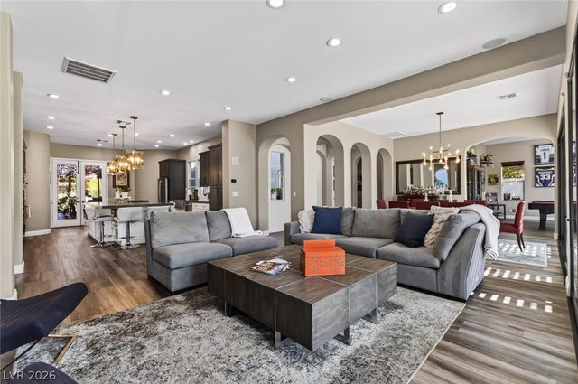 2587 Turtle Head Peak Drive, Las Vegas, NV 89135