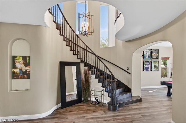 2587 Turtle Head Peak Drive, Las Vegas, NV 89135