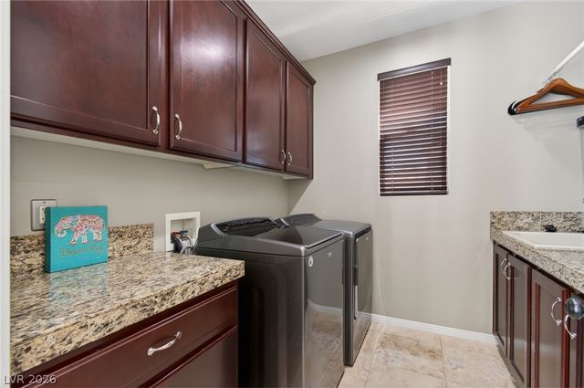 2587 Turtle Head Peak Drive, Las Vegas, NV 89135