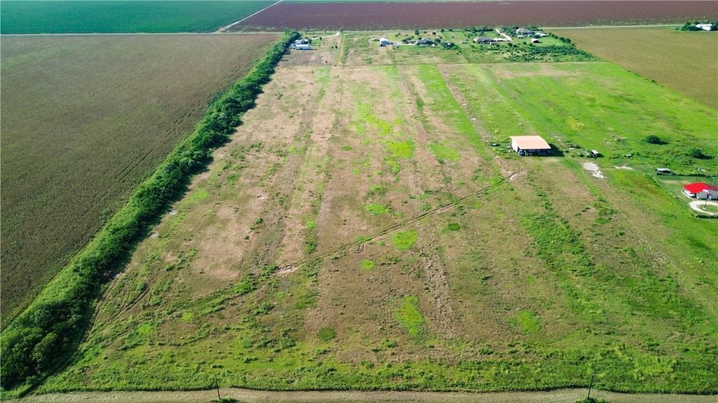 00000 CR1196, Sinton, TX 78387 — exterior
