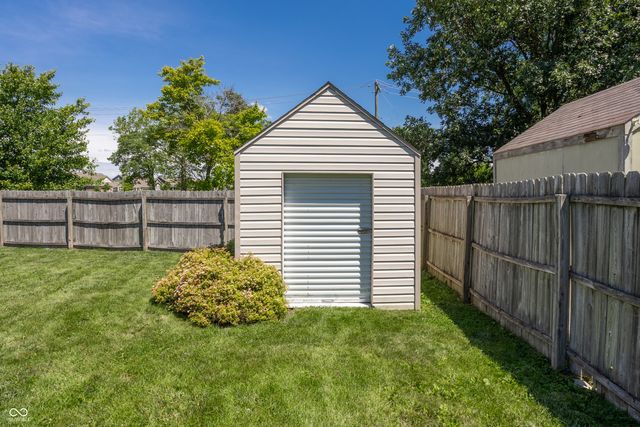 15517 Wandering Way, Noblesville, IN 46060