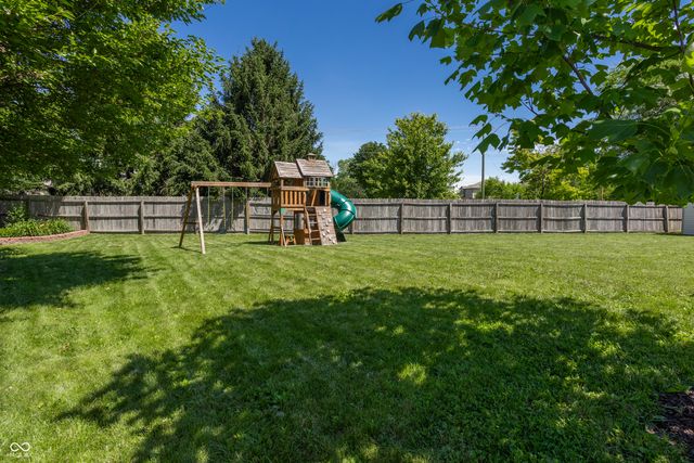 15517 Wandering Way, Noblesville, IN 46060