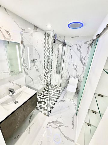 1100 W 35th St 4, Hialeah, FL 33012