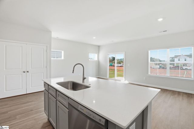 325 Lilac Loop, Greenwood, SC 29646