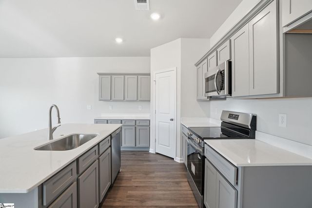 325 Lilac Loop, Greenwood, SC 29646