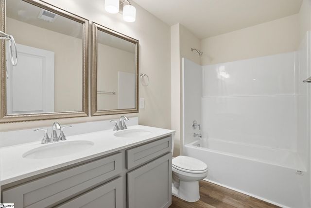 325 Lilac Loop, Greenwood, SC 29646