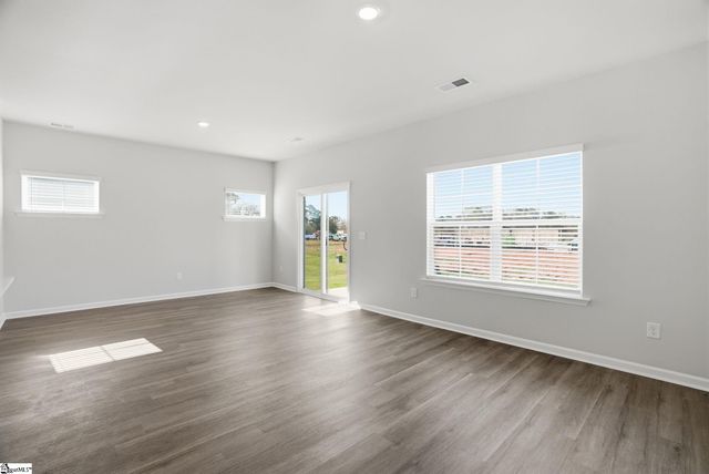 325 Lilac Loop, Greenwood, SC 29646