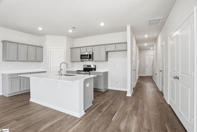 325 Lilac Loop, Greenwood, SC 29646