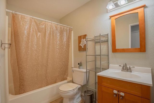 9247 Navajo Trail, Morongo Valley, CA 92256