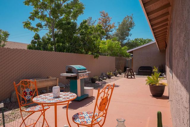 9247 Navajo Trail, Morongo Valley, CA 92256