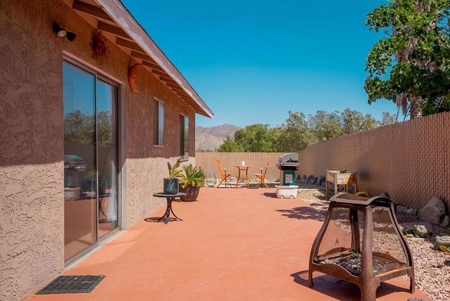 9247 Navajo Trail, Morongo Valley, CA 92256