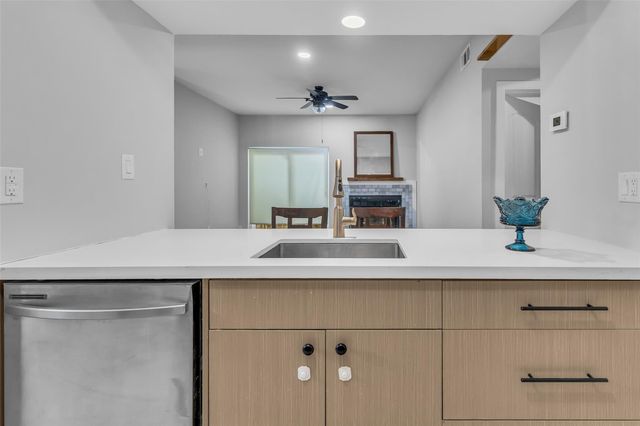 8100 Cambridge Street 125, Houston, TX 77054