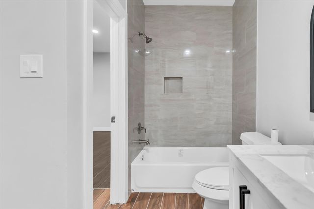8100 Cambridge Street 125, Houston, TX 77054