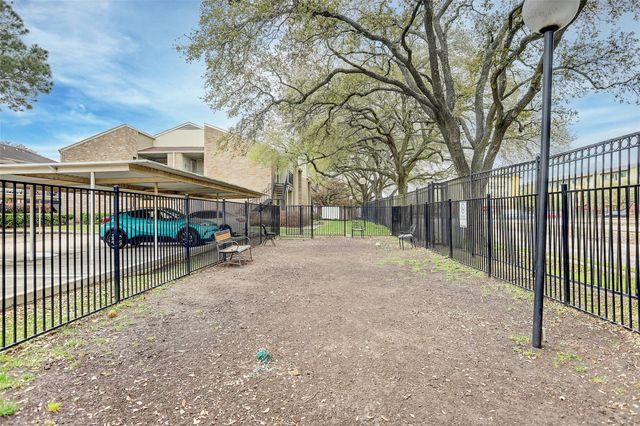 8100 Cambridge Street 125, Houston, TX 77054