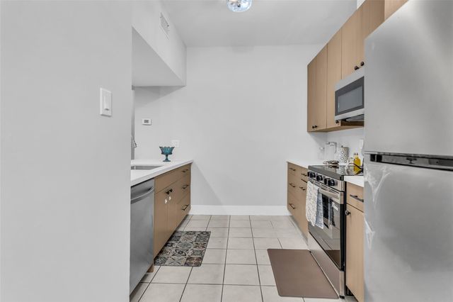 8100 Cambridge Street 125, Houston, TX 77054