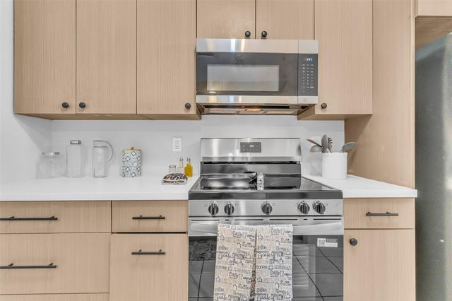 8100 Cambridge Street 125, Houston, TX 77054