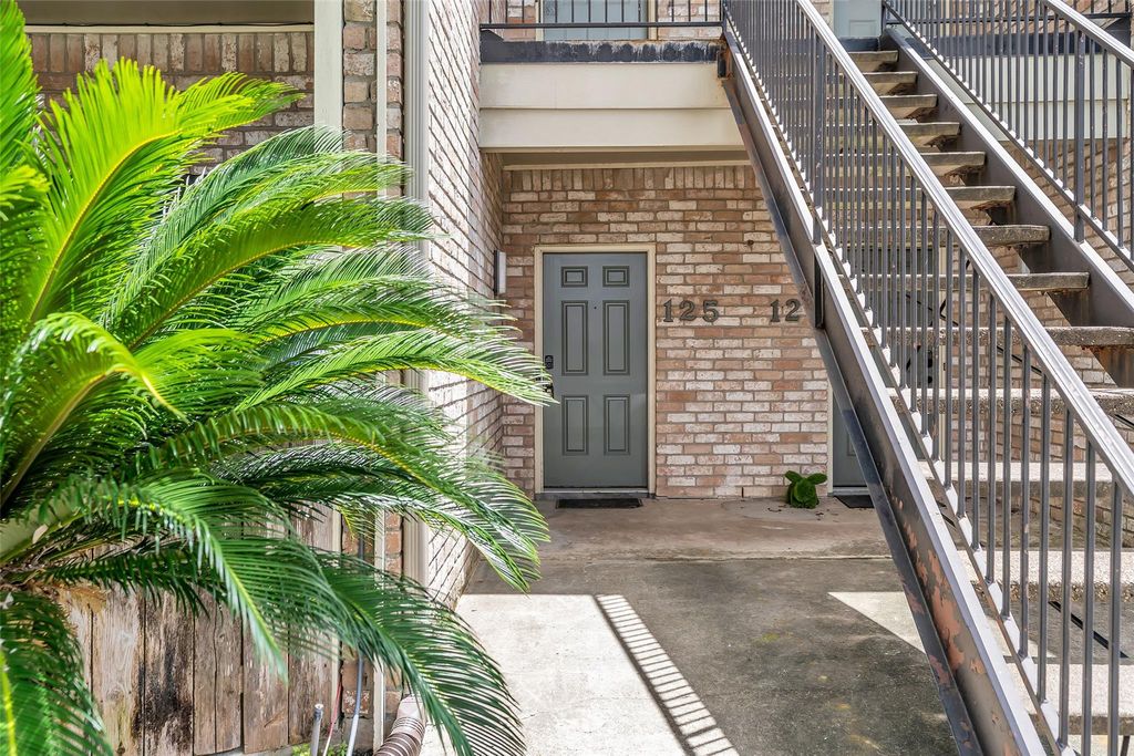 8100 Cambridge Street 125, Houston, TX 77054