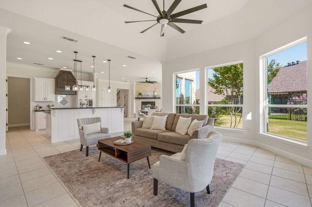 2414 Vineyard Drive, Granbury, TX 76048