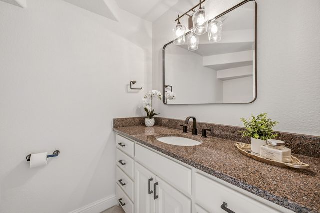 2414 Vineyard Drive, Granbury, TX 76048