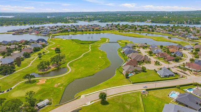 2414 Vineyard Drive, Granbury, TX 76048