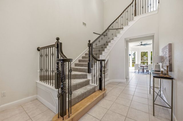 2414 Vineyard Drive, Granbury, TX 76048