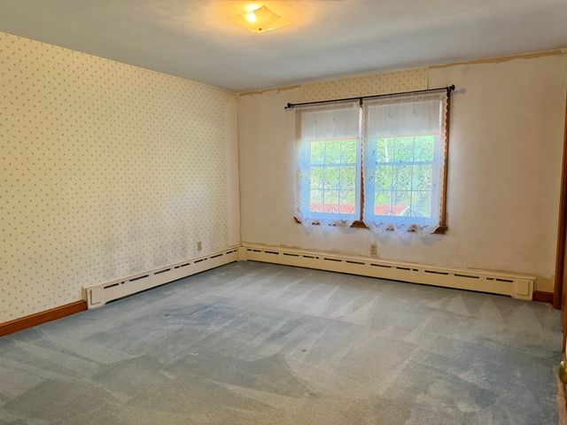 400 Shearer St, Palmer, MA 01069