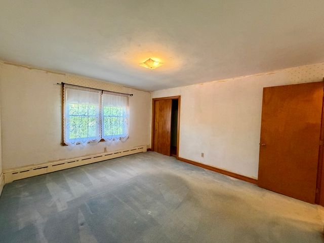 400 Shearer St, Palmer, MA 01069