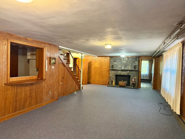 400 Shearer St, Palmer, MA 01069