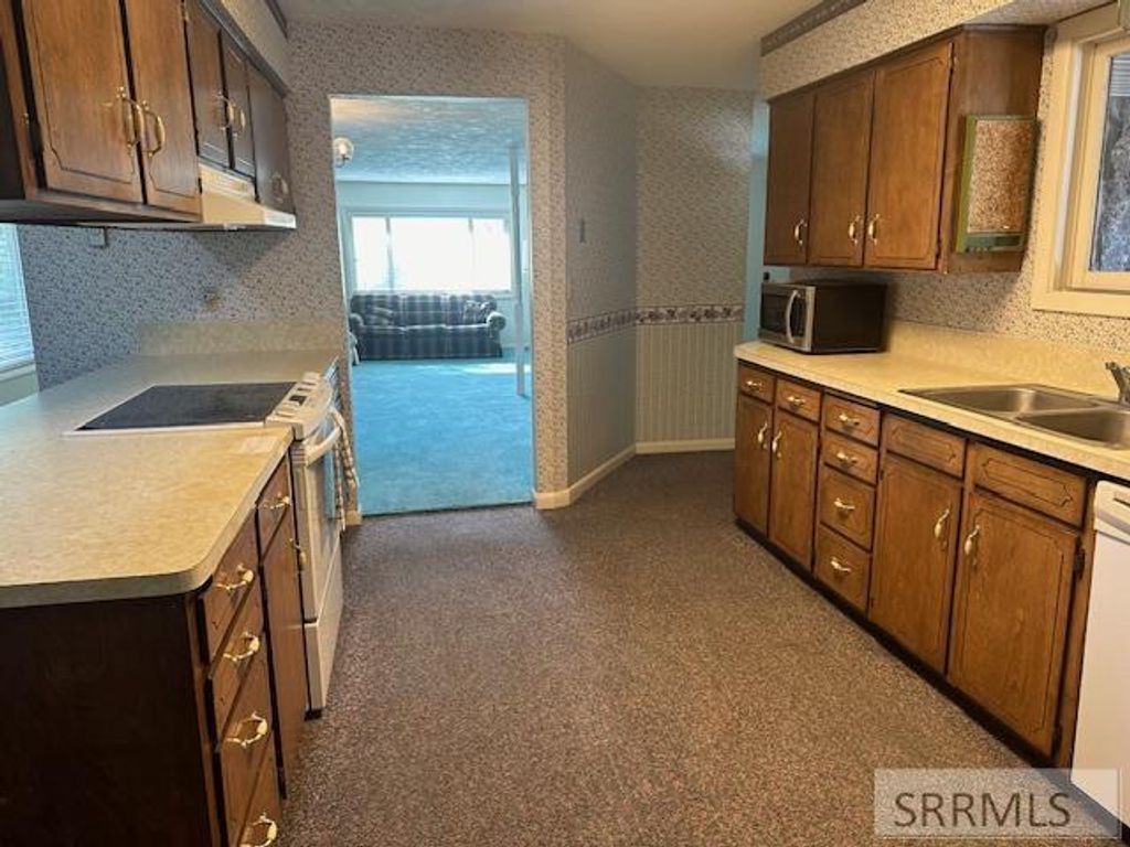 Image 12 of property listing at 643 W 100 S, Blackfoot, ID 83221