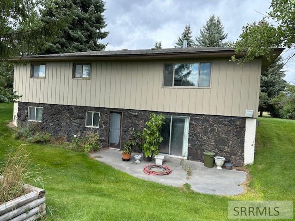 Image 6 of property listing at 643 W 100 S, Blackfoot, ID 83221