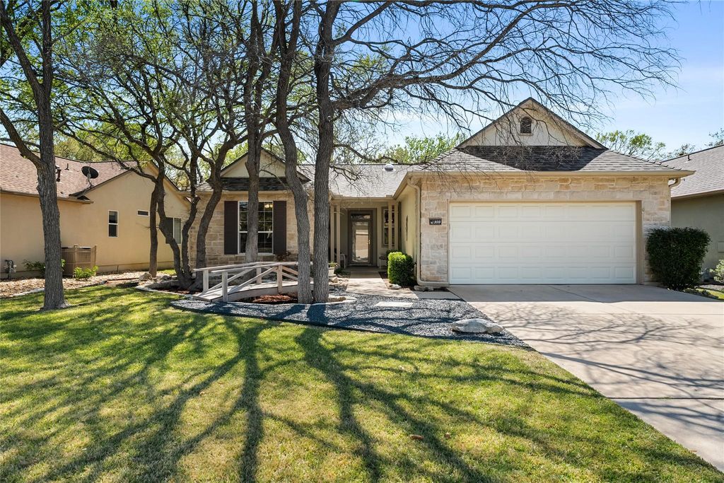 103 Harness LN, Georgetown, TX 78633
