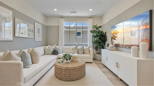 27477 Red Alder Lane, Valencia, CA 91381