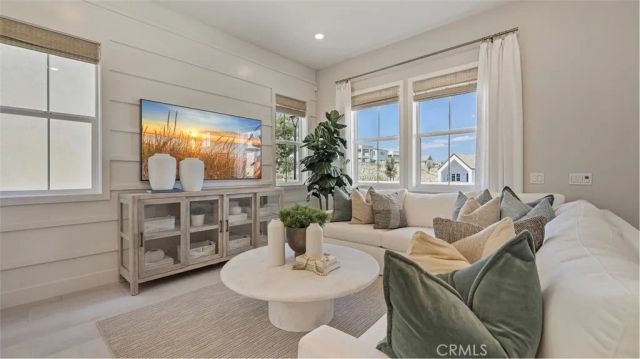 27477 Red Alder Lane, Valencia, CA 91381