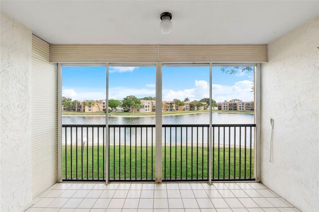 6519 Coral Lake Drive 207, Margate, FL 33063