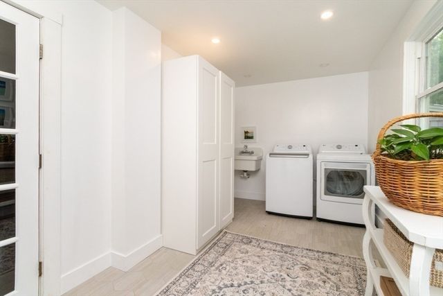 173 S River St, Marshfield, MA 02050