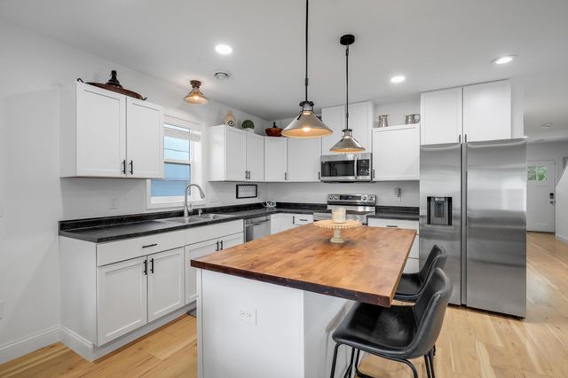 703 Surrey Avenue, Saint Paul, MN 55106