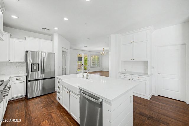 2850 E CAMELLIA Drive, Gilbert, AZ 85296