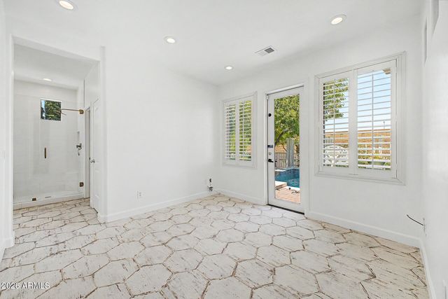 2850 E CAMELLIA Drive, Gilbert, AZ 85296
